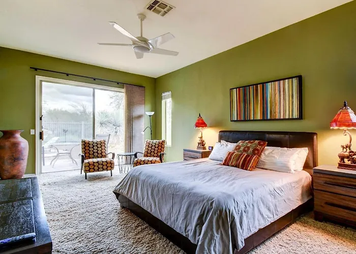 Ferienhaus Luxe Couples Retreat W/ Pool & Outdoor Kitchen! *