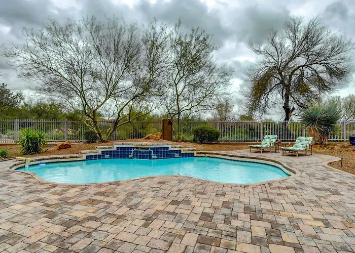 Ferienhaus Luxe Couples Retreat W/ Pool & Outdoor Kitchen!