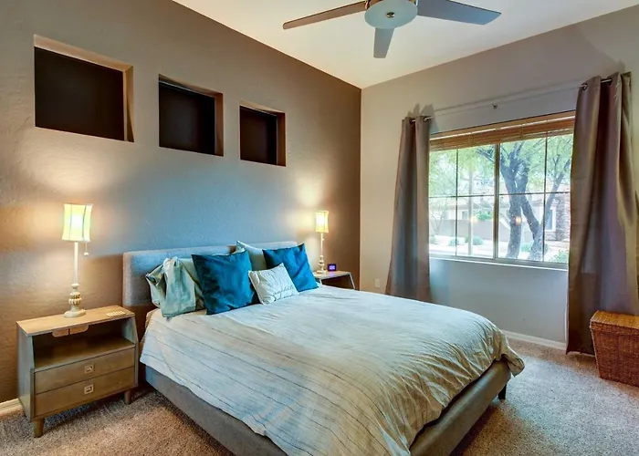 Luxe Couples Retreat W/ Pool & Outdoor Kitchen! *