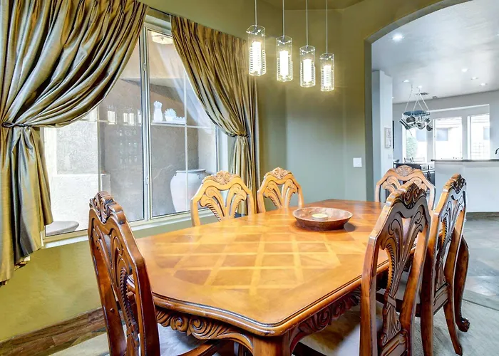 Luxe Couples Retreat W/ Pool & Outdoor Kitchen! Ferienhaus Phoenix