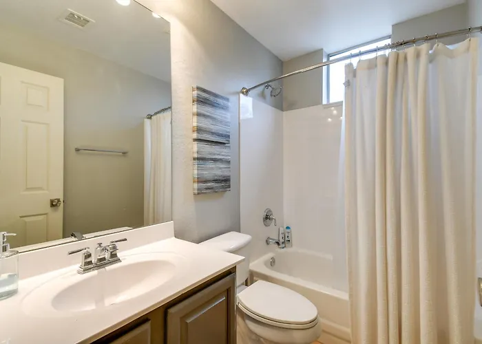 Luxe Couples Retreat W/ Pool & Outdoor Kitchen! Ferienhaus Phoenix