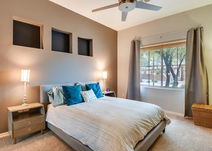 Luxe Couples Retreat W/ Pool & Outdoor Kitchen! *