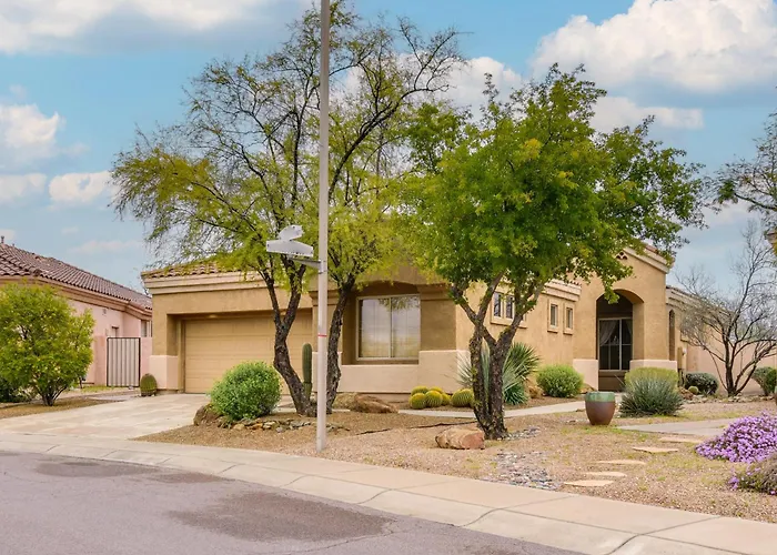 Luxe Couples Retreat W/ Pool & Outdoor Kitchen! Phoenix