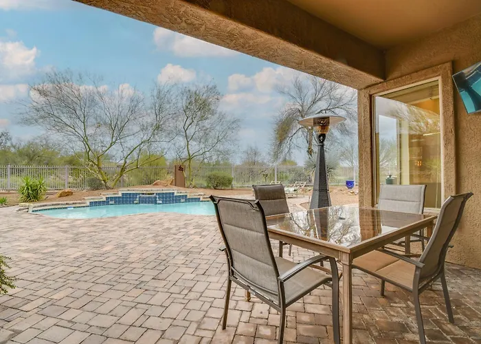 Luxe Couples Retreat W/ Pool & Outdoor Kitchen! Ferienhaus *