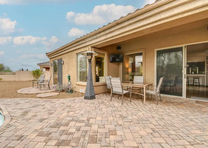 Luxe Couples Retreat W/ Pool & Outdoor Kitchen! * Phoenix