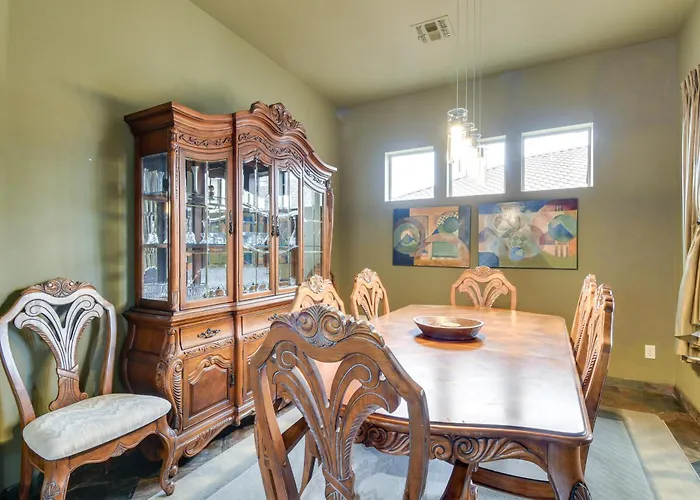 Ferienhaus Luxe Couples Retreat W/ Pool & Outdoor Kitchen!